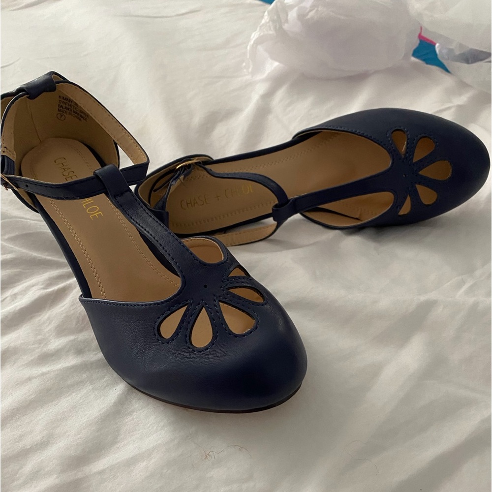 Chase & Chole Heels T- Strap - Picture 11 of 12